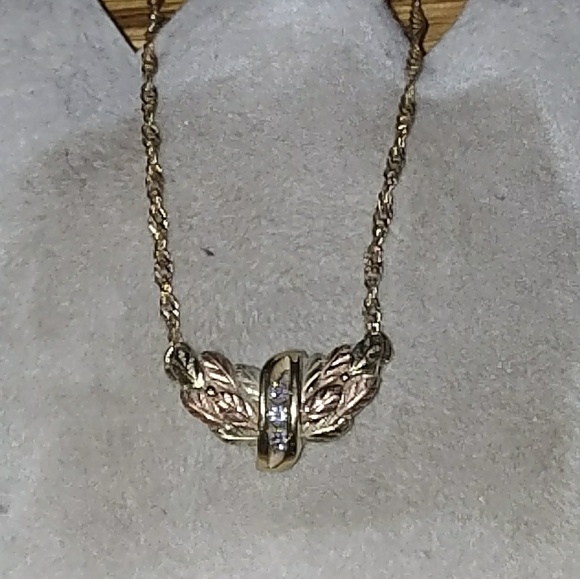 Black Hills Gold Collector Series Necklace - Picture 2 of 8